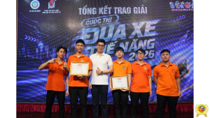 Các em đạt giải nhất tại Cuộc thi đua xe thế năng 2026