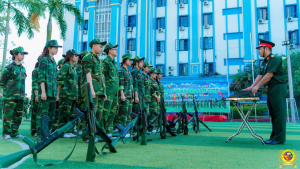 Một tương lai tự tin, bản lĩnh đang chờ đón con bạn phía trước, chỉ cần bạn dám đặt bước chân đầu tiên cùng Ladecen