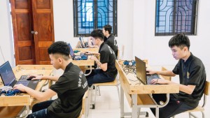 robotics tại Ladecen Nơi nâng cao trí tuệ phát triển