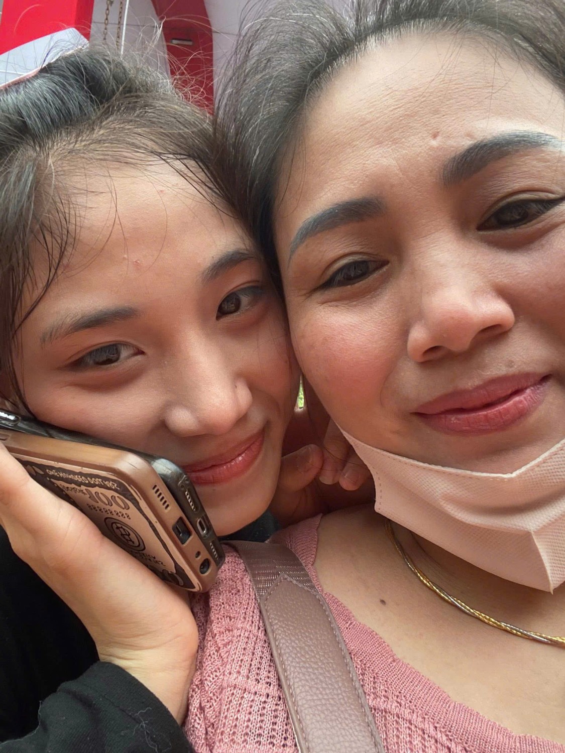 Phụ huynh Hoàng Thị Thùy chia sẻ về hành trình 3 năm của con tại Trung tâm Ladecen