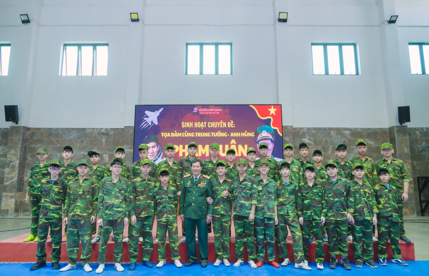 Trung Tướng Phạm Tuân