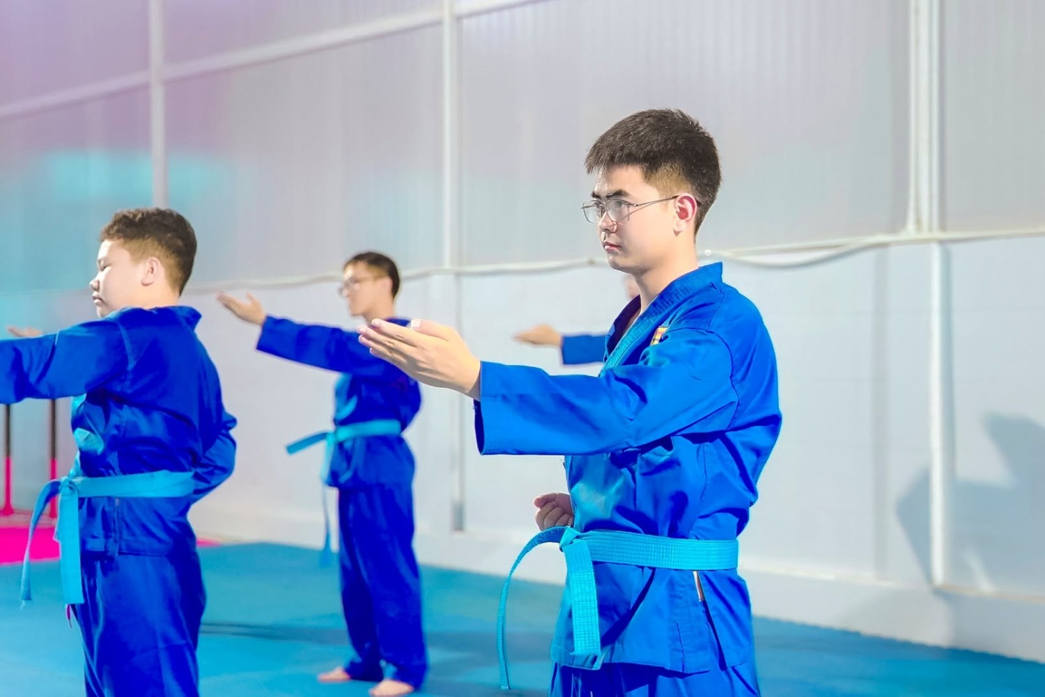 Không khí tập luyện võ thuật tại Ladecen