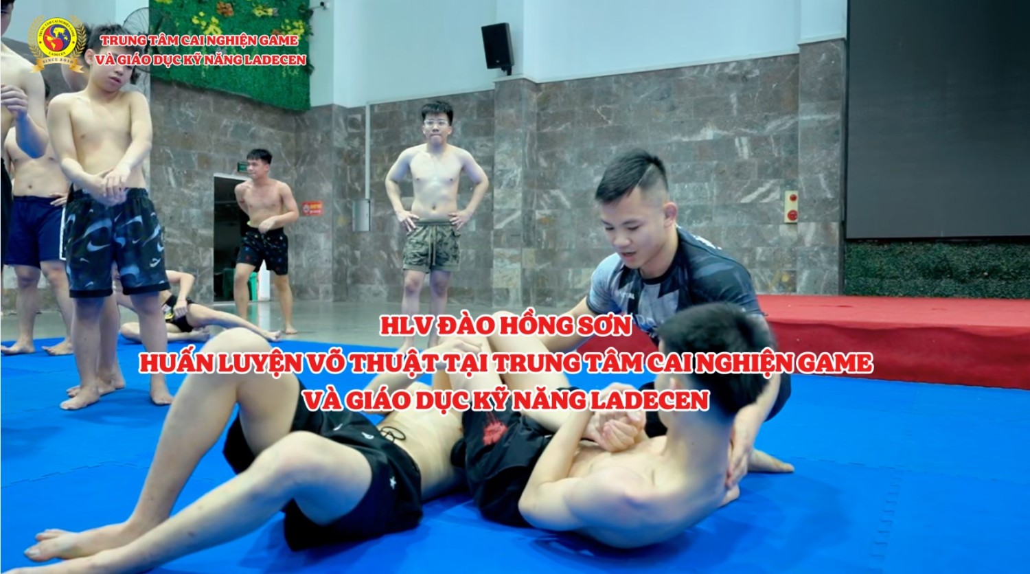 HLV Đào Hồng Sơn - VĐV Đội tuyển Jujitsu Việt Nam, 2 Huy chương vàng SEA Games huấn luyện Võ thuật tại trung tâm Ladecen.